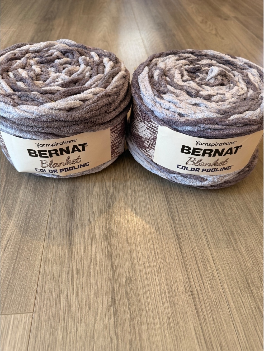 Bernat Blanket Super Bulky Yarn 100% Polyester Gray White 10.5 oz 2 packs
